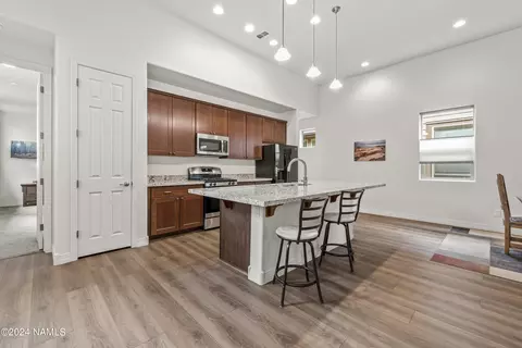 2878 S Wright Rd, Flagstaff, AZ 86001 photo 12
