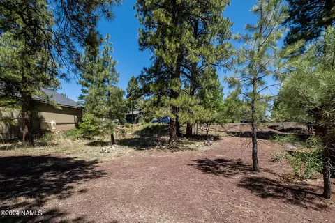675 E Hillside Dr, Munds Park, AZ 86017