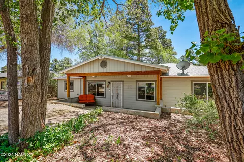 39 S Paseo Del Flag, Flagstaff, AZ 86001