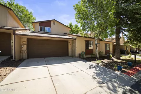 2505 Eva Loop, Flagstaff, AZ 86004