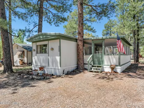 17070 S Penguin Pl, Munds Park, AZ 86017