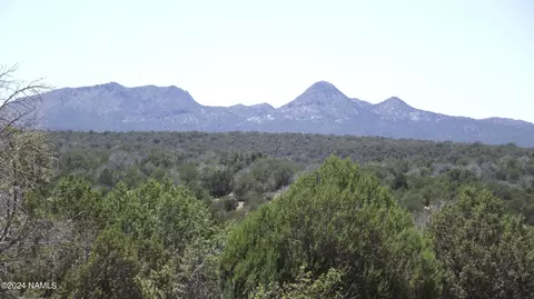 806 Sylvias Way, Ash Fork, AZ 86320