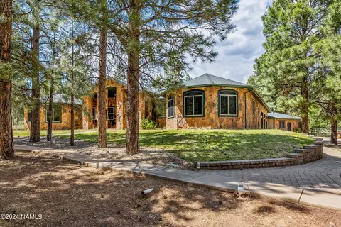 5225 Townsend-winona Rd, Flagstaff, AZ 86004