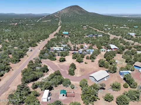 2355 E Arizona St, Williams, AZ 86046