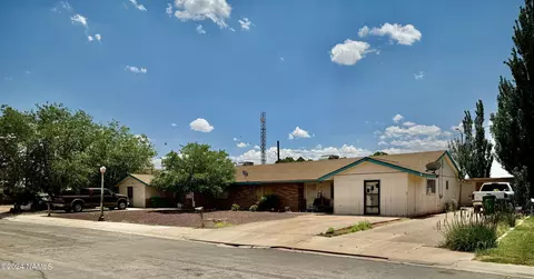 2043 Easy St, Winslow, AZ 86047
