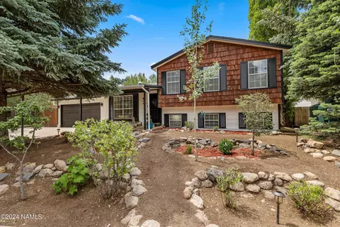 4117 E Coburn Dr, Flagstaff, AZ 86004