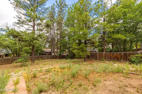 Exterior - 3445 N Eiger Mountain Rd, Flagstaff, AZ 86004 photo 9 of 12