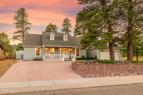2511 W Brookhollow Dr, Williams, AZ 86046