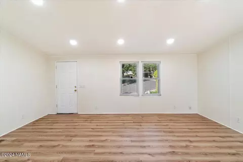 1331 E Cir Vw Dr, Flagstaff, AZ 86001 photo 4