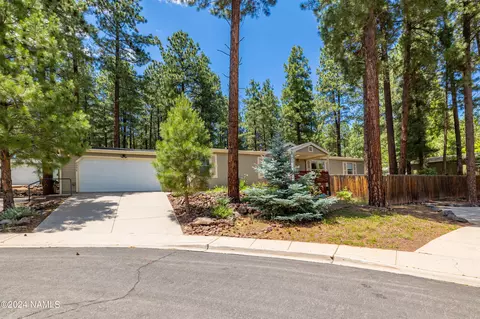 2230 W Atlantic Ct, Flagstaff, AZ 86001