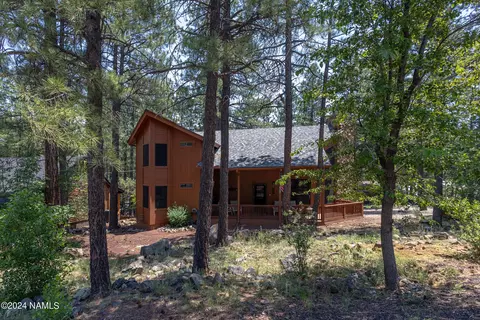 190 Bison Dr, Munds Park, AZ 86017