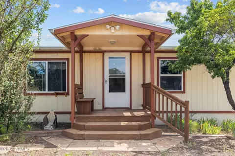 5570 Foster Rd, Flagstaff, AZ 86004