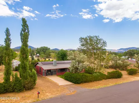 6105 Deer Dr, Flagstaff, AZ 86004