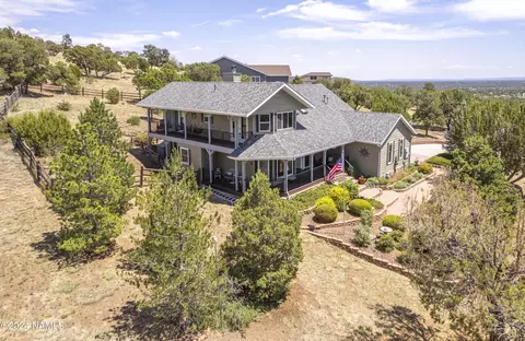 8815 Arroyo Trl, Flagstaff, AZ 86004