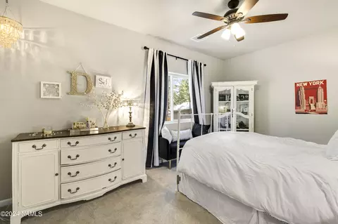 Bedroom - 4635 Canyon Loop, Flagstaff, AZ 86005 photo 6 of 7