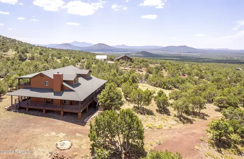 2910 E Overlook Dr, Williams, AZ 86046 photo 3