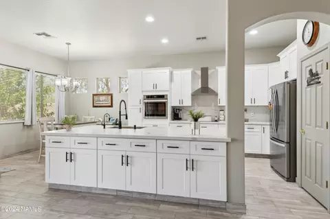42016 N 44th Dr, Phoenix, AZ 85086