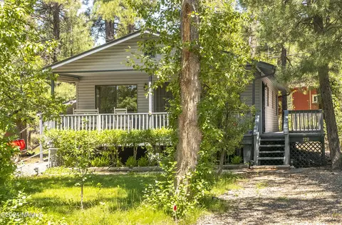 720 E Reindeer Dr, Munds Park, AZ 86017