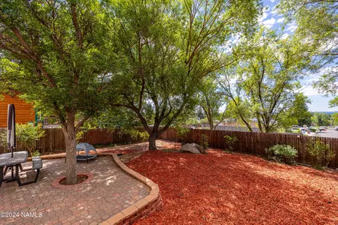 Exterior - 2795 E Hemberg Dr, Flagstaff, AZ 86004 photo 5 of 8