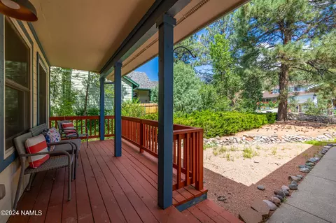 Exterior - 2795 E Hemberg Dr, Flagstaff, AZ 86004 photo 2 of 8