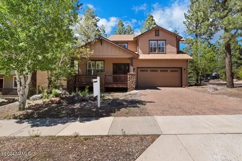 38 W Badger Creek Trl, Flagstaff, AZ 86005