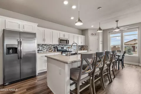 225 Pinecrest Trl, Williams, AZ 86046 photo 2
