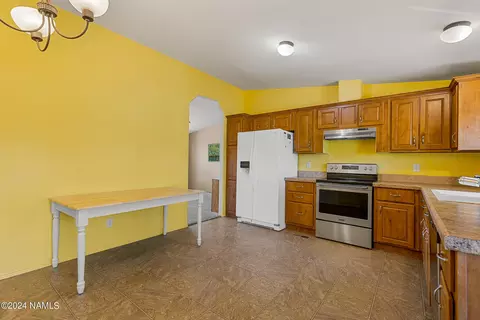 248 E Orchid Dr, Williams, AZ 86046 photo 6