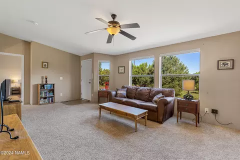 248 E Orchid Dr, Williams, AZ 86046 photo 2