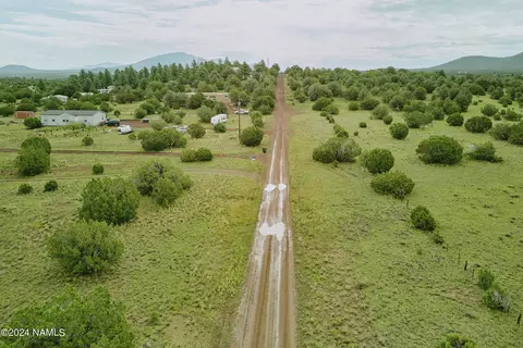 1687 E Brook Hill Rd, Williams, AZ 86046 photo 4