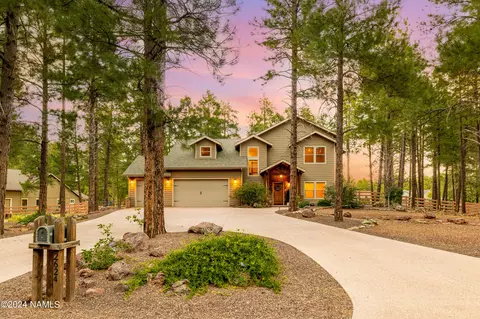 2624 W Kiltie Ln, Flagstaff, AZ 86005