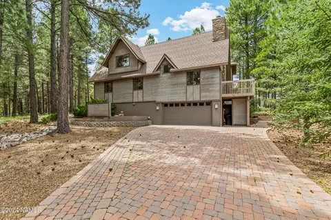 633 Inland Shores Dr, Flagstaff, AZ 86004