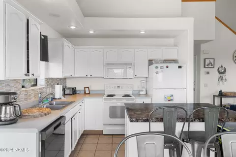 Kitchen - 4166 S 2nd Ave, Williams, AZ 86046 photo 2 of 3