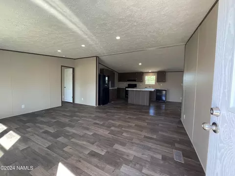 46886 8th St, Ash Fork, AZ 86320 photo 4