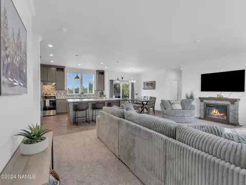 2435 E Starry Night Way, Williams, AZ 86046 photo 4