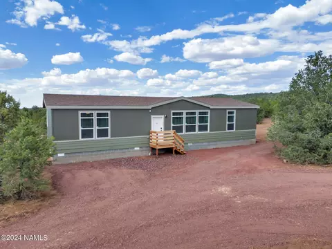 2435 E Starry Night Way, Williams, AZ 86046