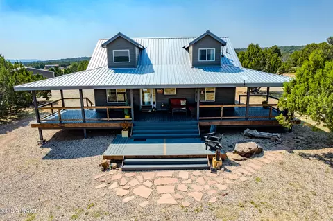 48950 N Anvil Rock Rd, Seligman, AZ 86337