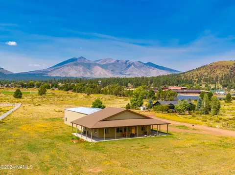 7298 Golden Eagle Dr, Flagstaff, AZ 86004