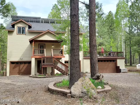 7840 Freedline Dr, Flagstaff, AZ 86001