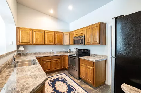 632 Brookline Loop, Williams, AZ 86046 photo 10