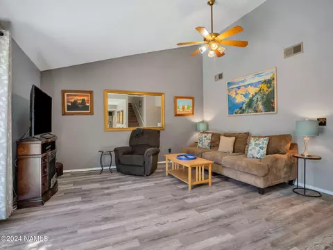 2509 E Heidi Loop, Flagstaff, AZ 86004