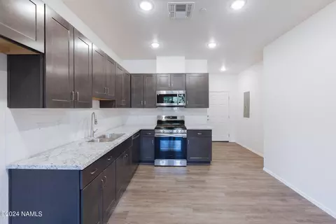 1650 E Ponderosa Pkwy #7-132, Flagstaff, AZ 86001