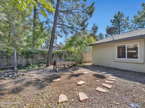 950 E Hilltop Ave, Flagstaff, AZ 86001 photo 21