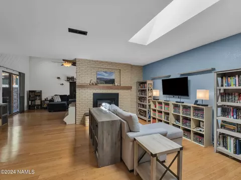 950 E Hilltop Ave, Flagstaff, AZ 86001 photo 10
