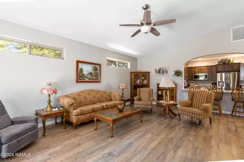 652 Brookline Loop, Williams, AZ 86046 photo 4