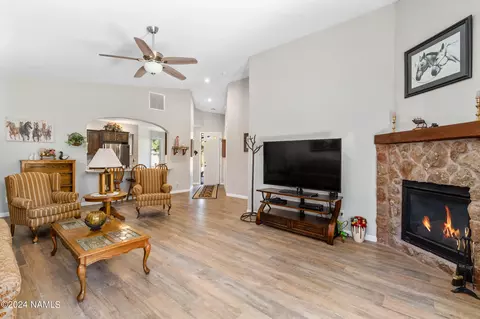 652 Brookline Loop, Williams, AZ 86046 photo 6
