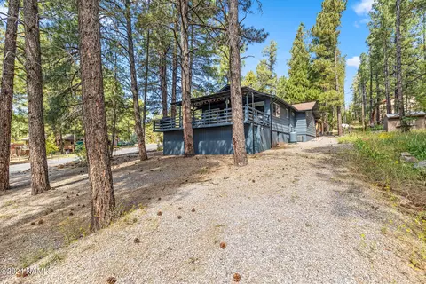 10 Lodge Dr, Munds Park, AZ 86017