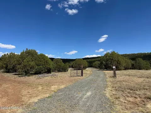64 Juniper Mountian Rnch, Seligman, AZ 86337