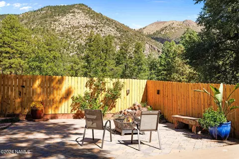 Exterior - 2232 E Skyline Dr, Flagstaff, AZ 86004 photo 4 of 8