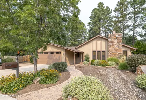 1050 W Boulder Ln, Flagstaff, AZ 86001