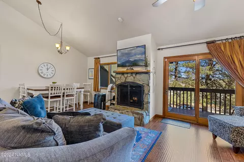 2665 N Valley View Rd #10122, Flagstaff, AZ 86004